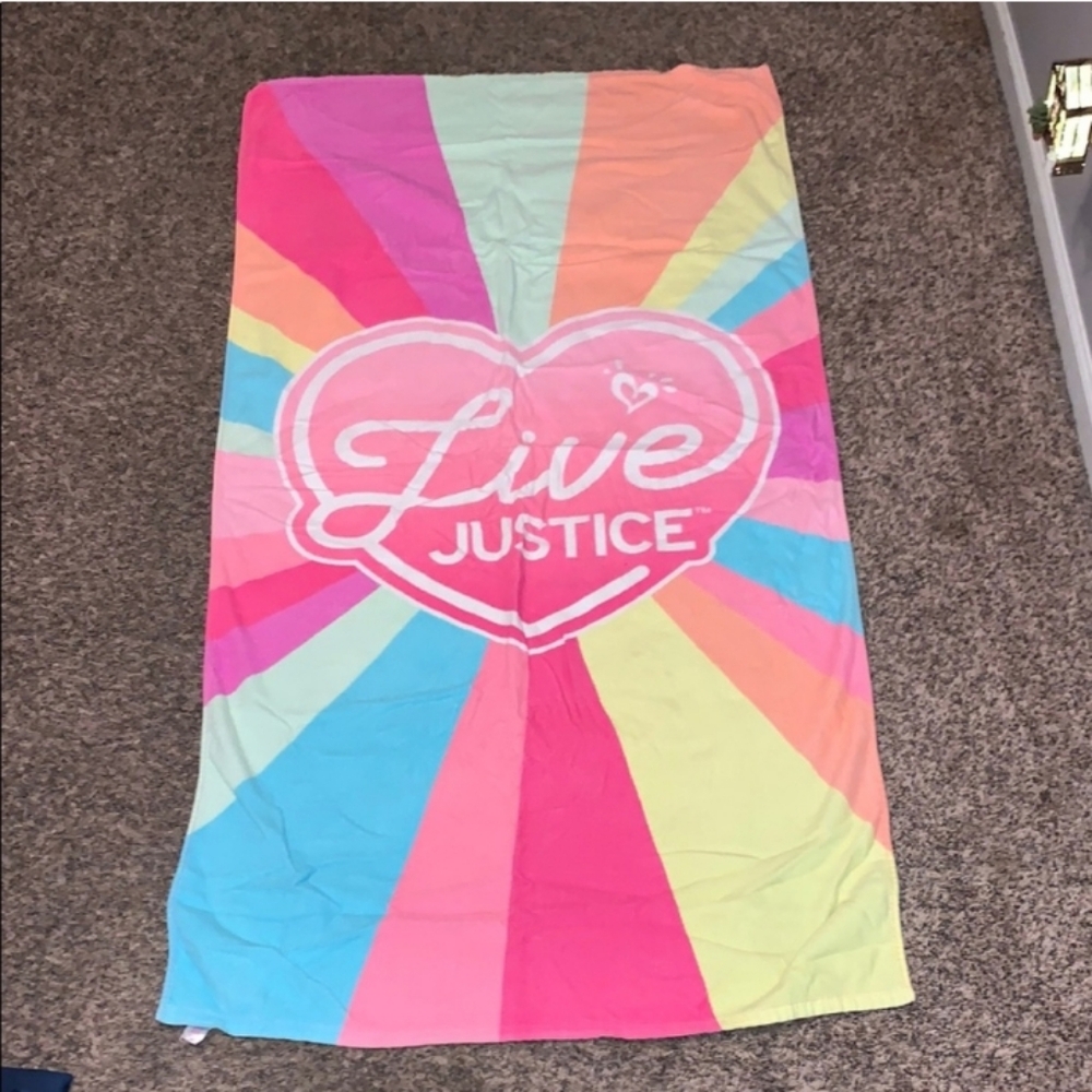 JUSTICE Colorful BEACH Towel!! Like New Condition